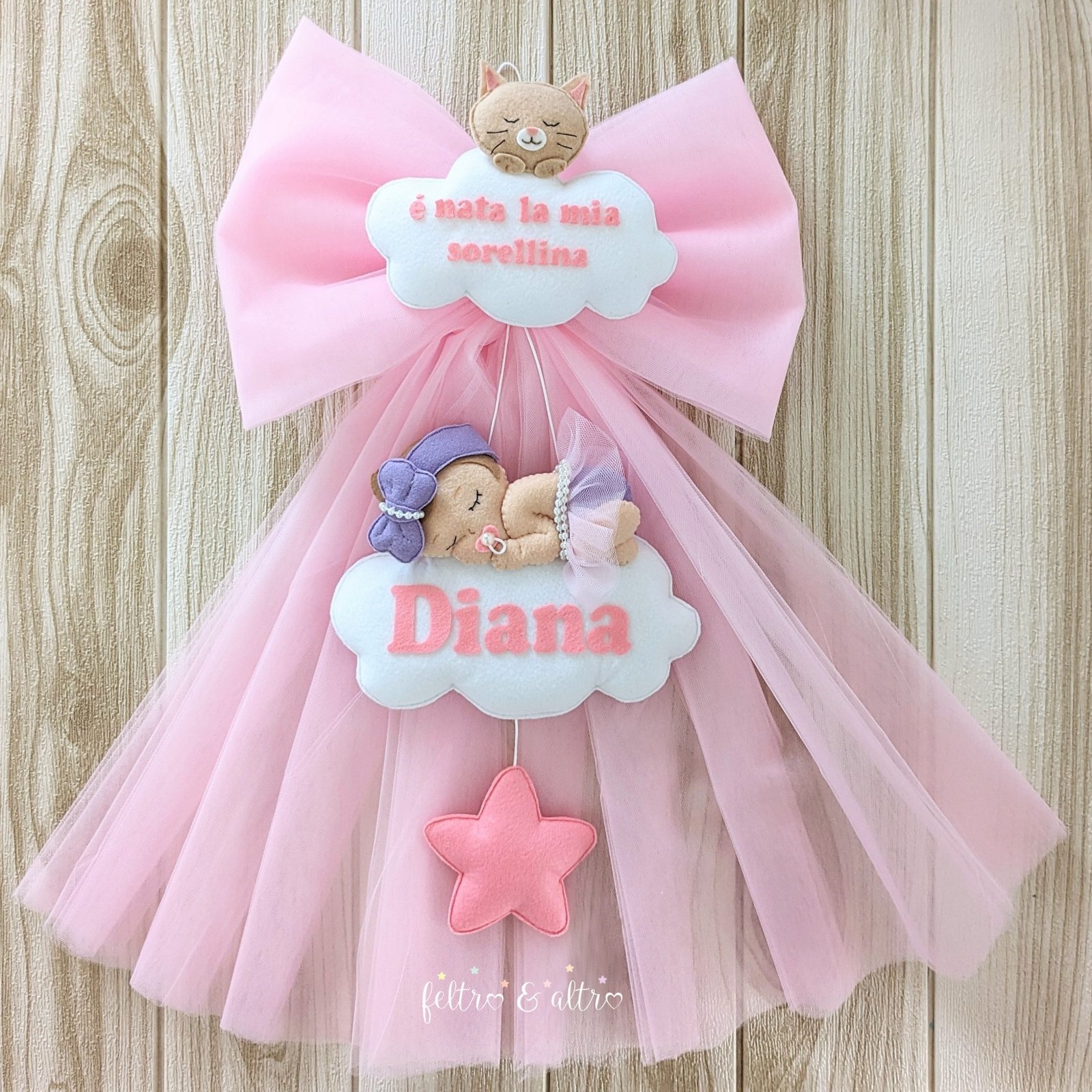 Fiocco nascita in tulle con bimba che dorme